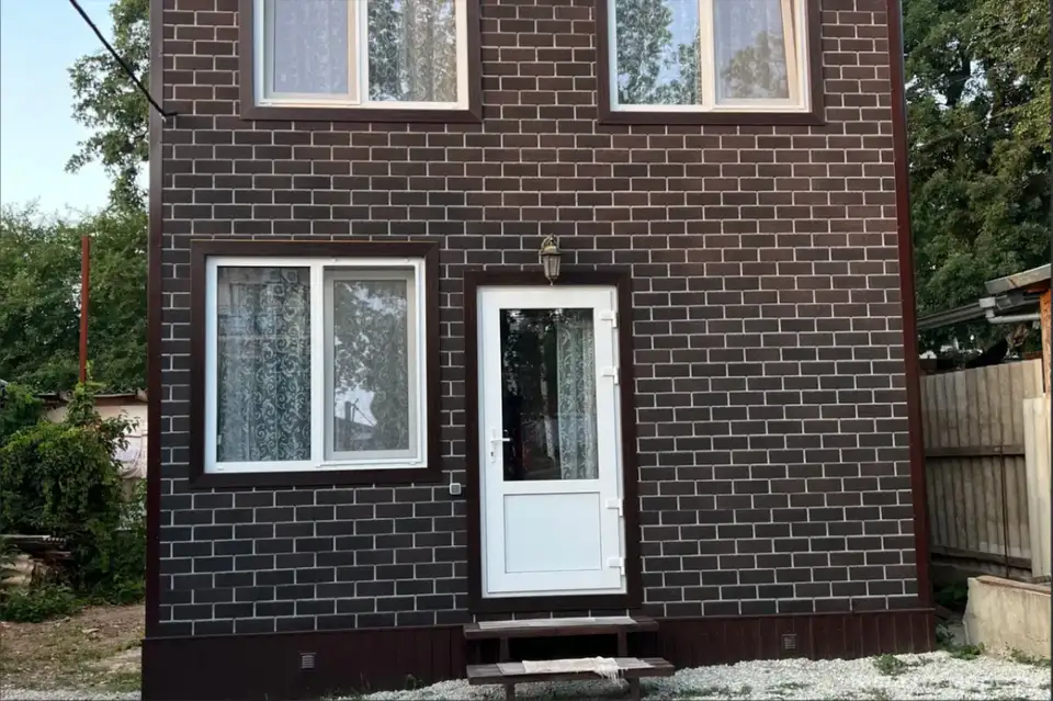 Коттедж у моря
